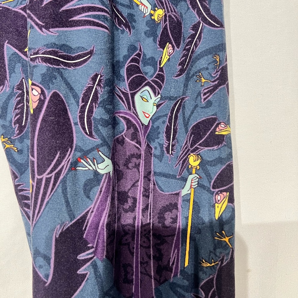 TC Disney leggings maleficent